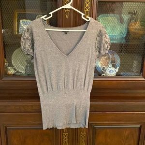 Women’s Express sweater shirt size L gray